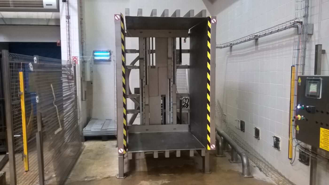 Cold room warehouse pallet inverter