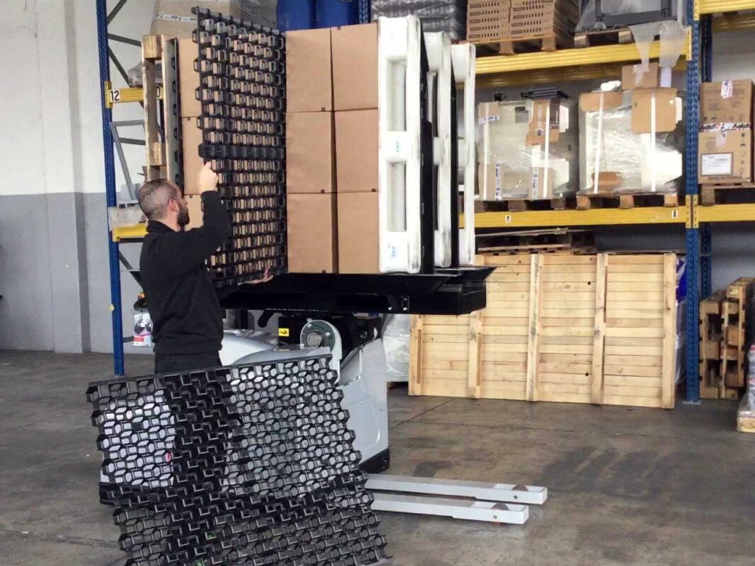 plastic freezer spacers pallet changer